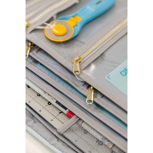 kimberbell tool tote open 5
