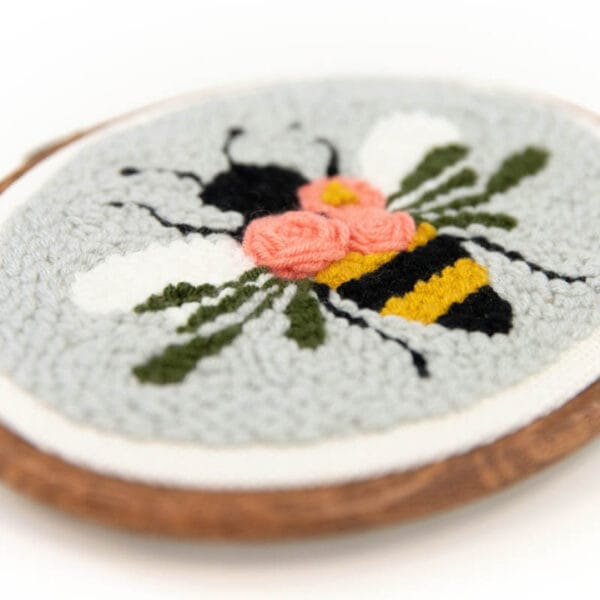 Bloomin’ Bee - Punch Needle Kit - Image 3