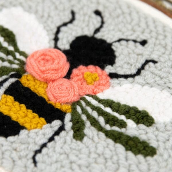 Bloomin’ Bee - Punch Needle Kit - Image 4