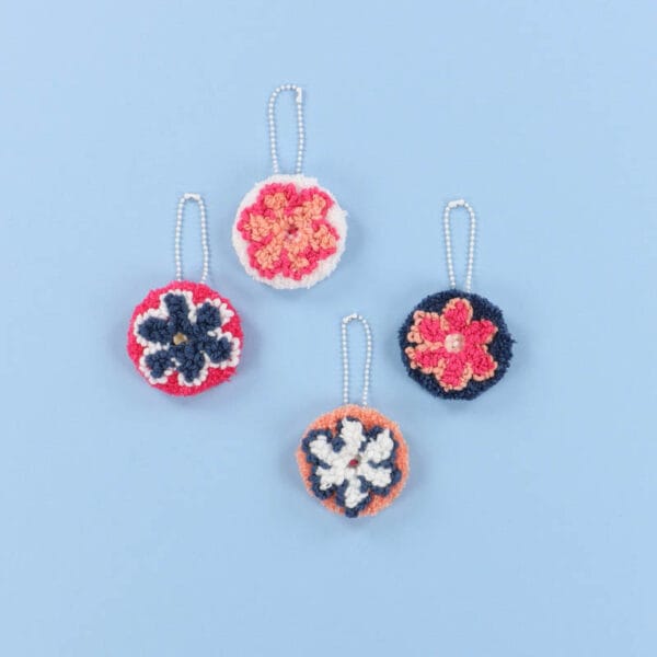 Hello Daisy Key Chain Punch Needle Kit